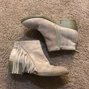 Beige fringe Booties